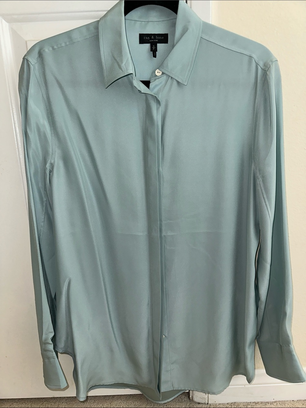 rag & bone Women’s Sage Green Silk Button-Up Shirt Size Small
